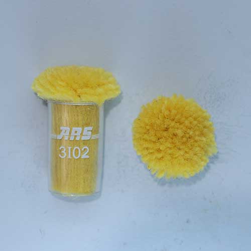 ARS 3I02 Wool Pom