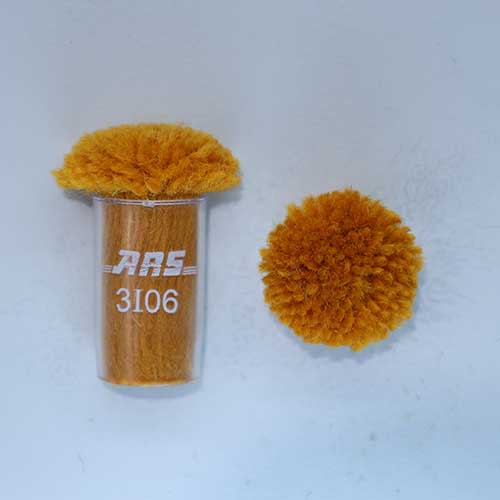 ARS 3I06 Wool Pom
