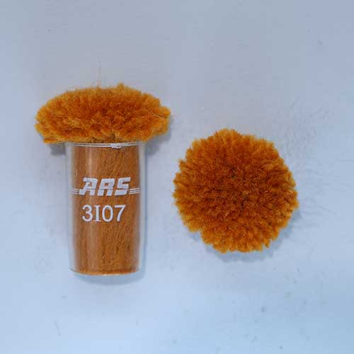 ARS 3I07 Wool Pom
