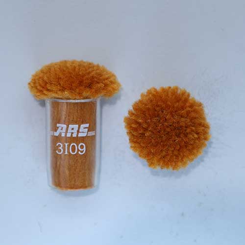 ARS 3I09 Wool Pom