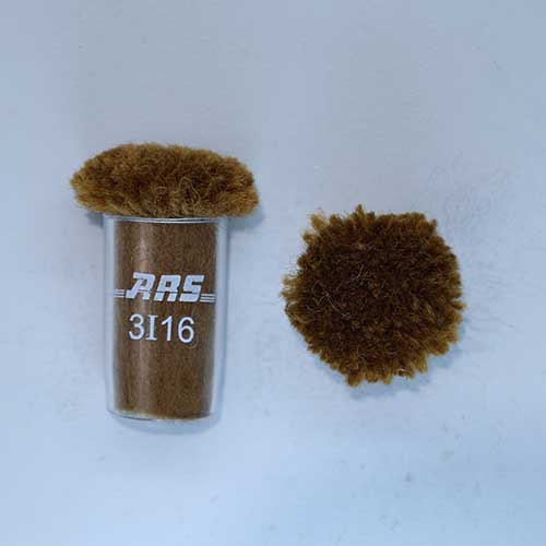 ARS 3I16 Wool Pom