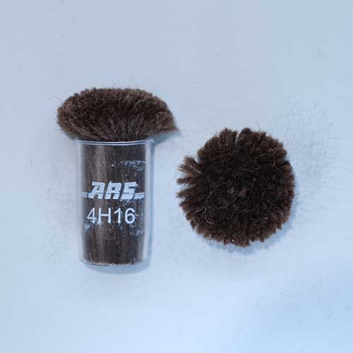 ARS 4H16 Wool Pom
