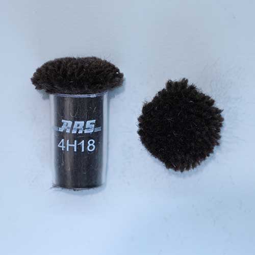 ARS 4H18 Wool Pom