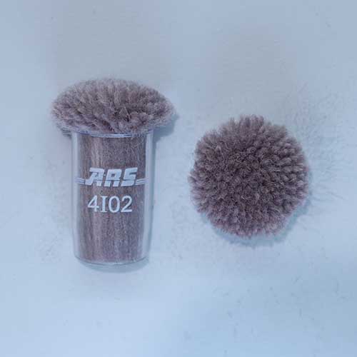 ARS 4I02 Wool Pom