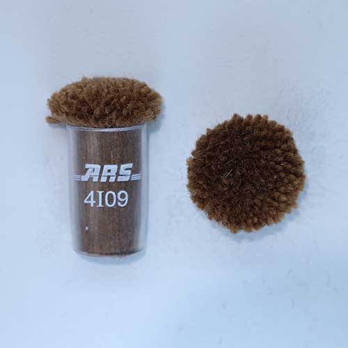 ARS 4I09 Wool Pom