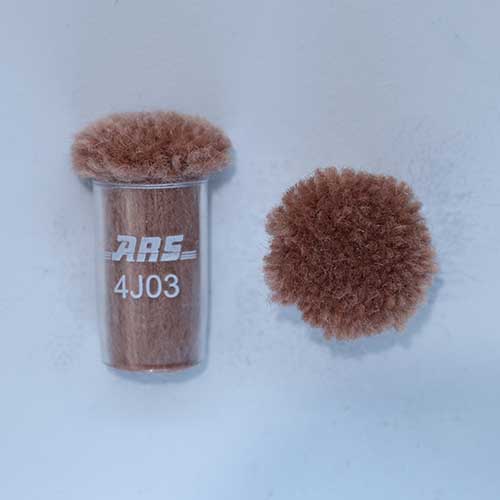 ARS 4J03 Wool Pom