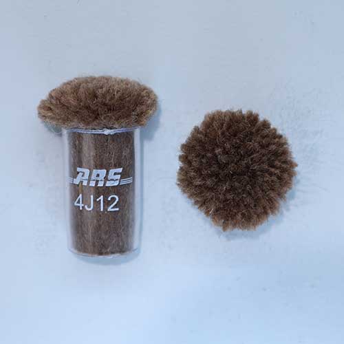ARS 4J12 Wool Pom