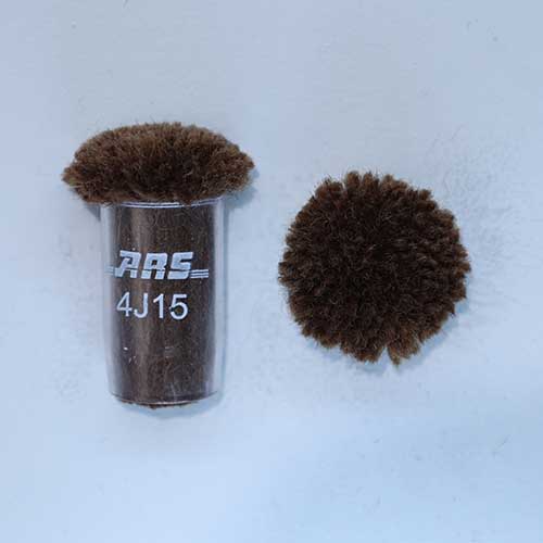 ARS 4J15 Wool Pom