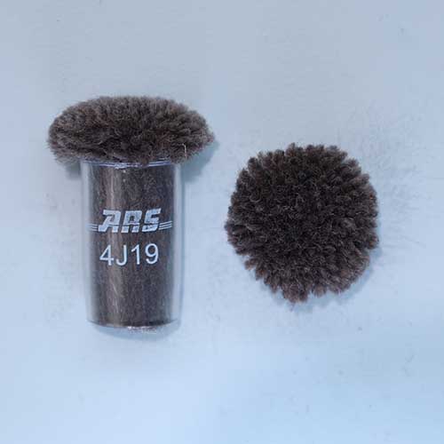 ARS 4J19 Wool Pom