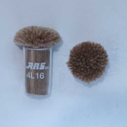 ARS 4L16 Wool Pom