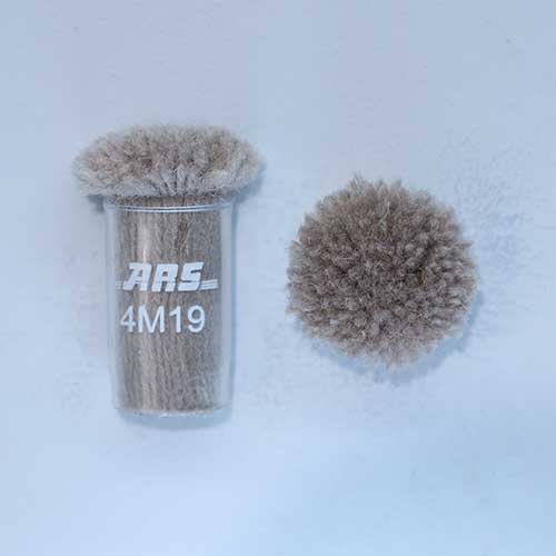 ARS 4M19 Wool Pom