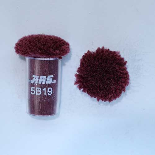 ARS 5B19 Wool Pom