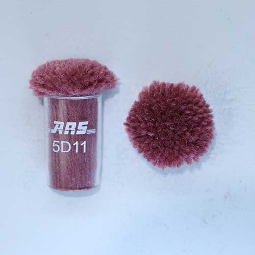 ARS 5D11 Wool Pom