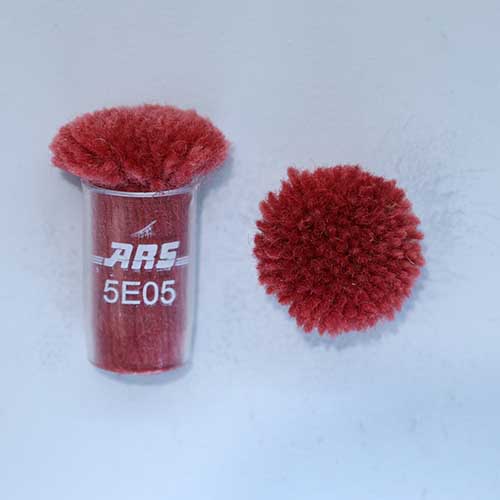 ARS 5E05 Wool Pom