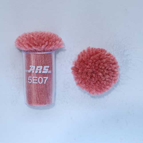 ARS 5E07 Wool Pom