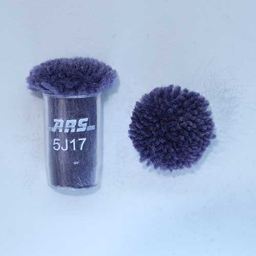 ARS 5J17 Wool Pom